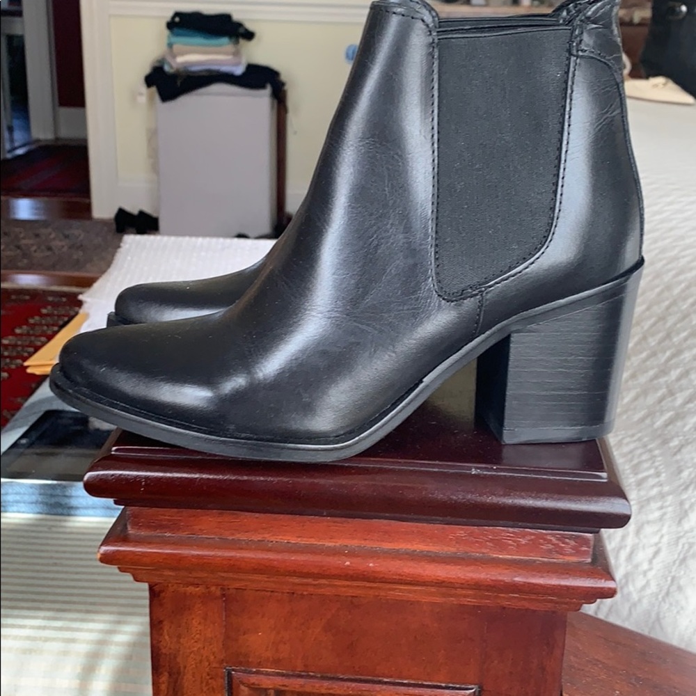NWOT black leather booties